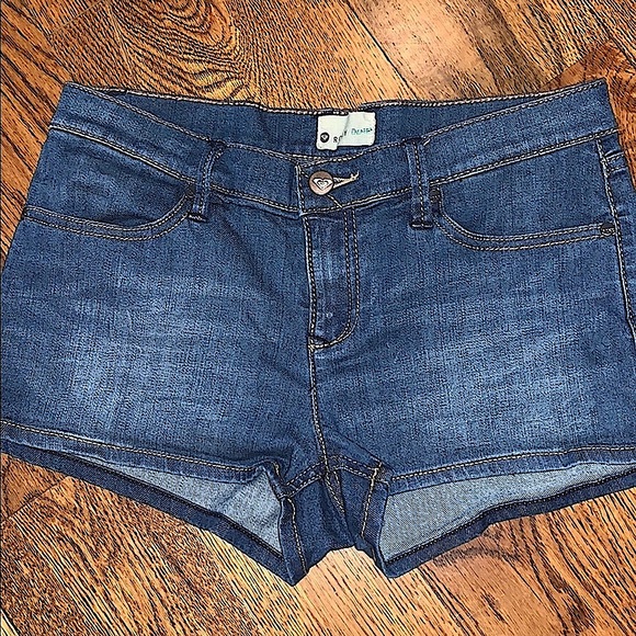 Roxy Pants - 🌷3 for $12 Roxy Denim Shorts